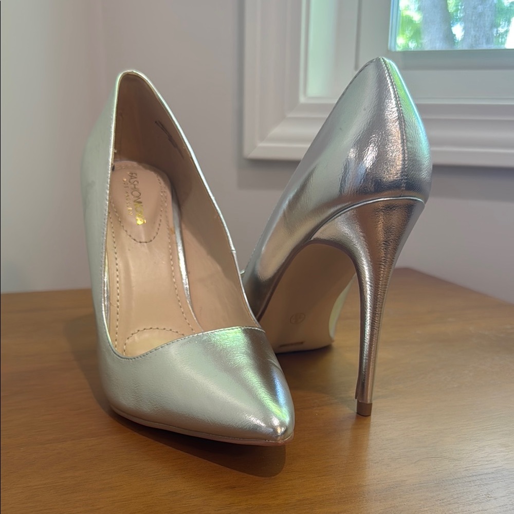 Silver High Heel Pumps